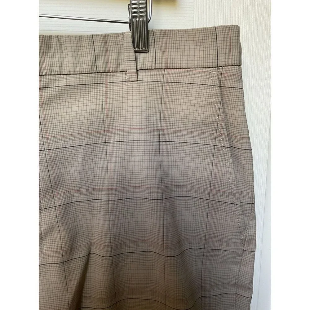 Slazenger Golf Shorts men’s size 38‎ Plaid Tan Athletic Poly Spandex Flat Front
